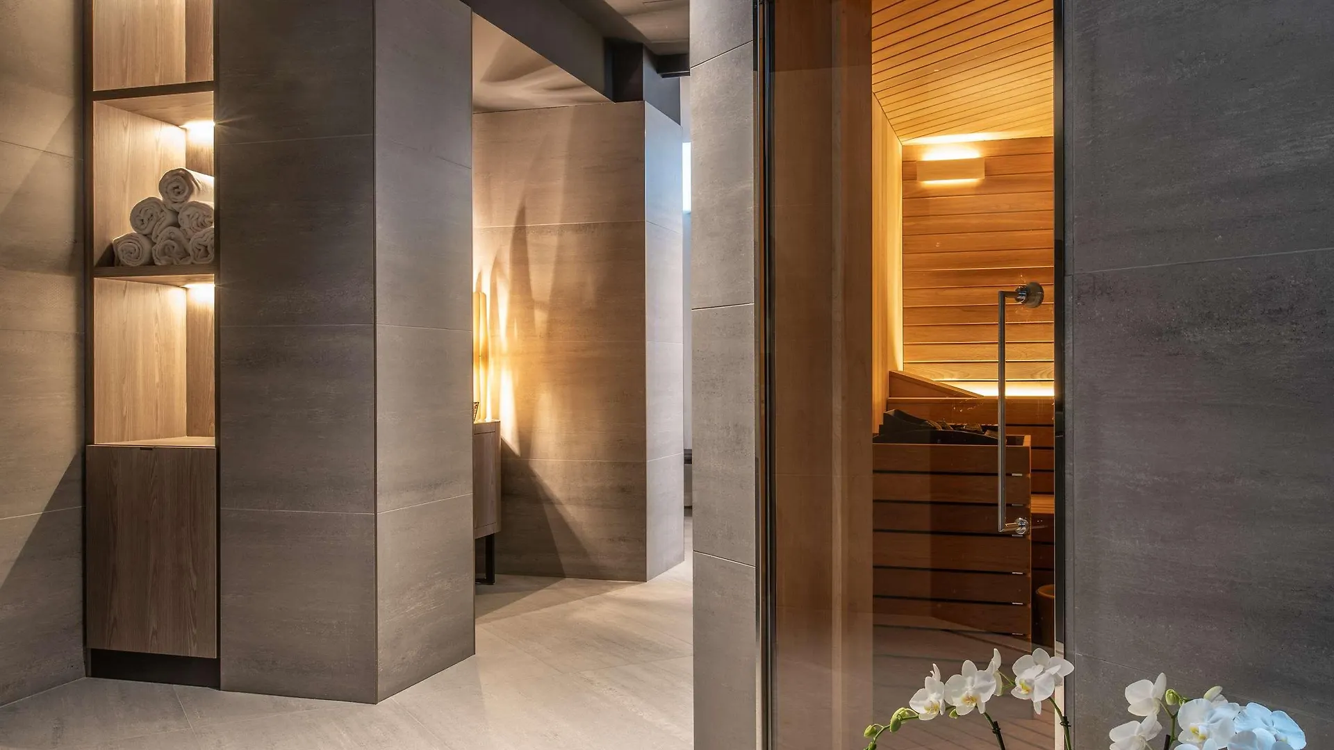 Radisson Collection Hotel, Palazzo Touring Club Μιλάνο 5*,