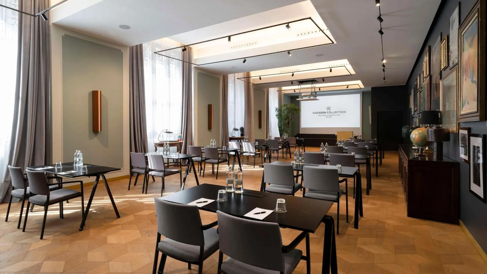 Radisson Collection Hotel, Palazzo Touring Club Μιλάνο
