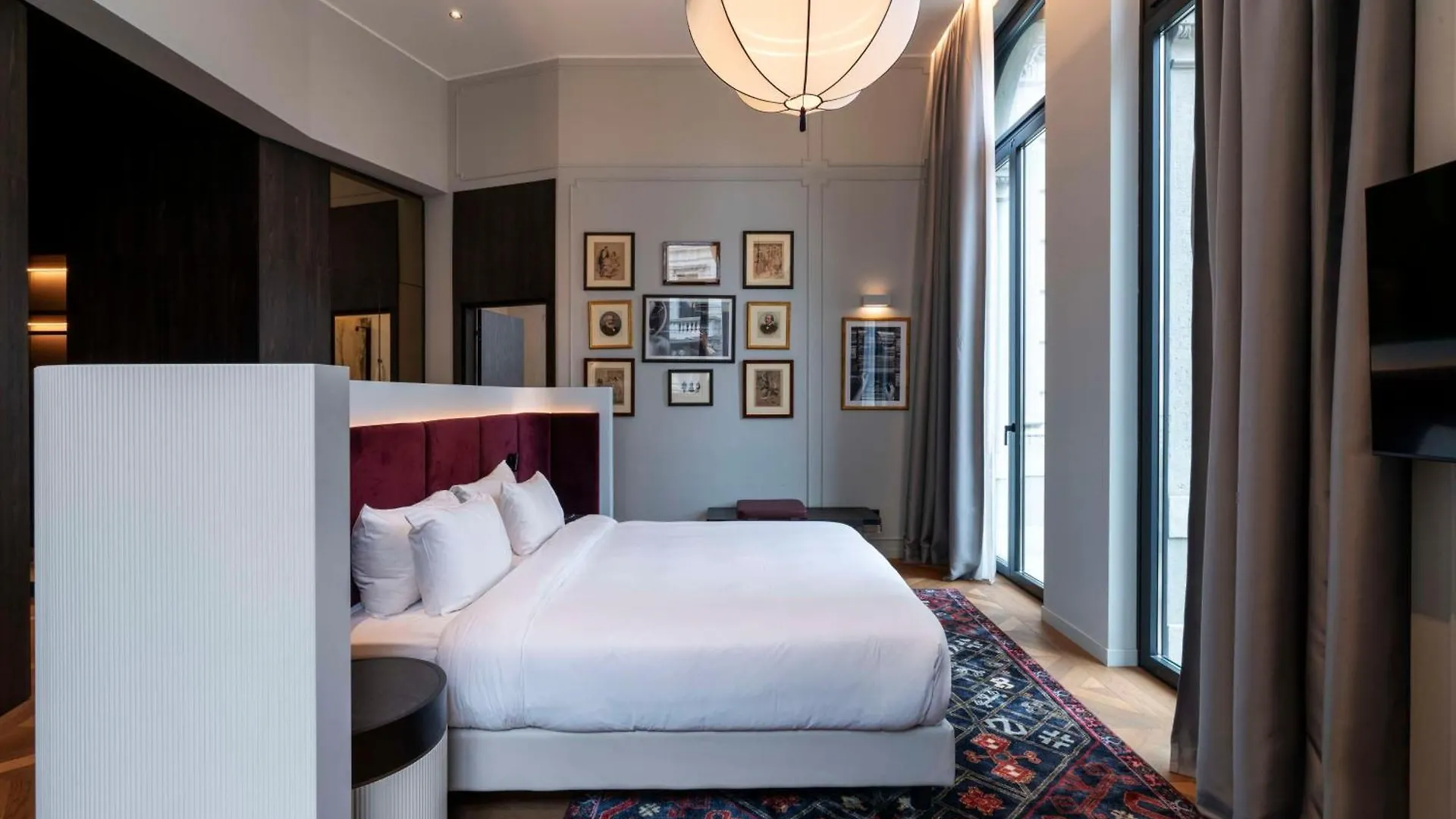 Radisson Collection Hotel, Palazzo Touring Club Milano 5*,  Italia