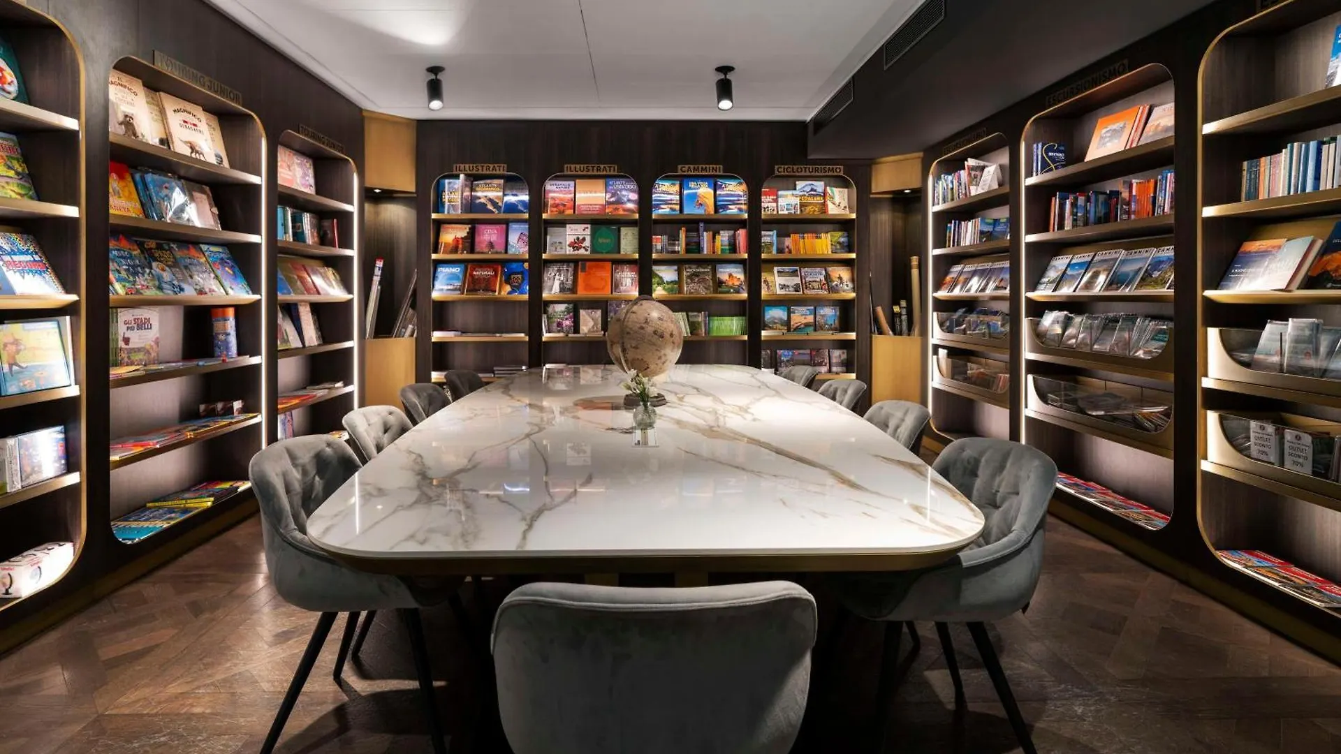 ***** Hotel Radisson Collection Hotel, Palazzo Touring Club Milano Italia