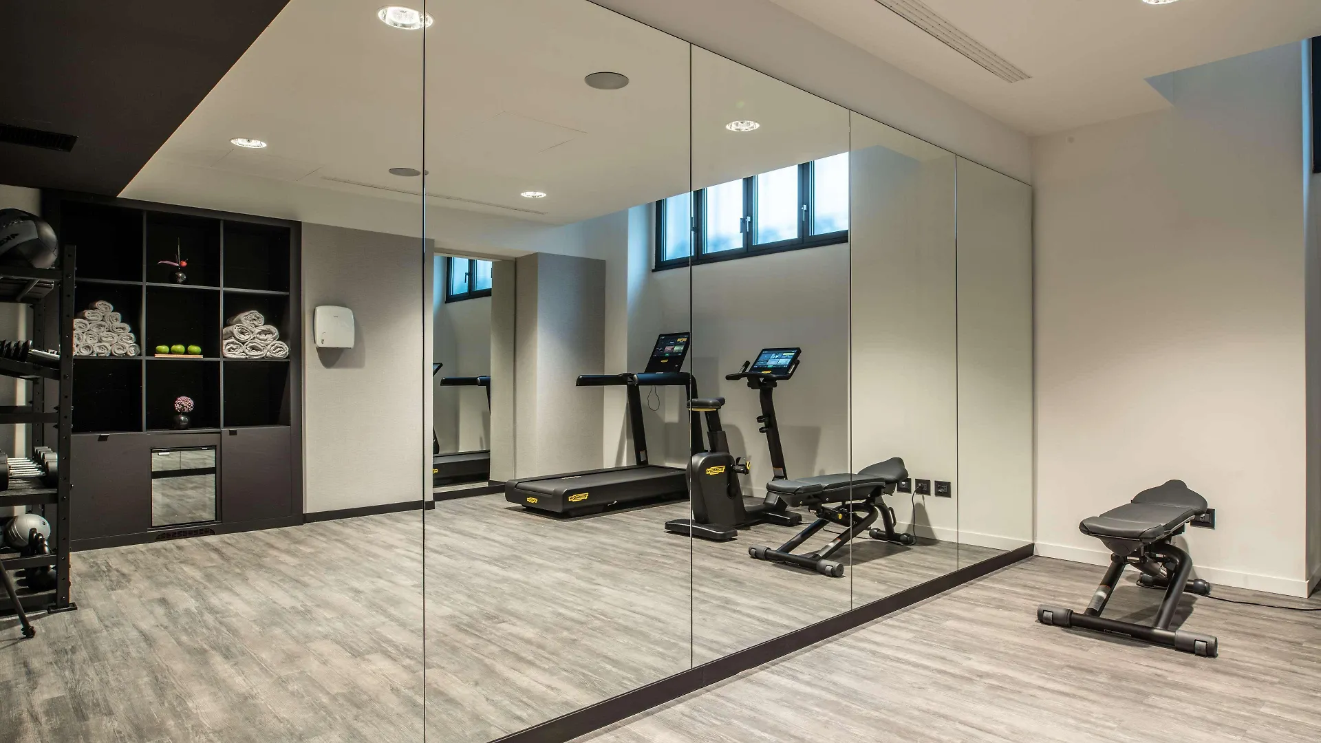 Radisson Collection Hotel, Palazzo Touring Club Milan 5*,